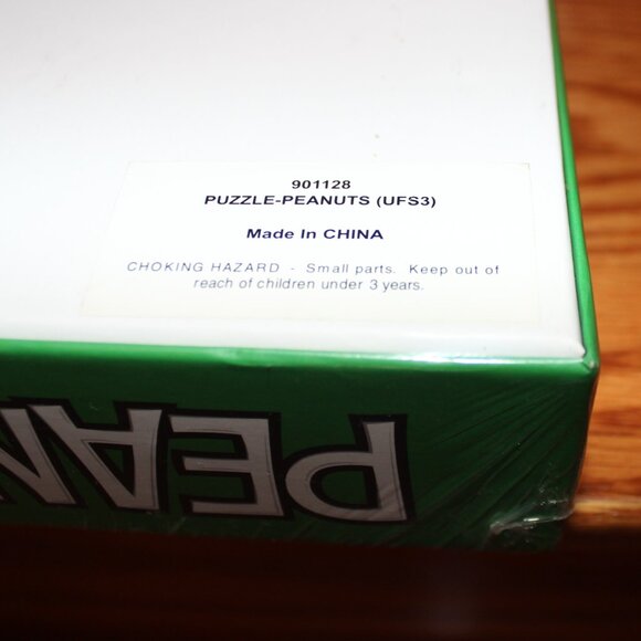 3/$55❤️new sealed PEANUTS A Very Snoopy Christmas Puzzle 1000 pcs Charlie Brown - Picture 5 of 7